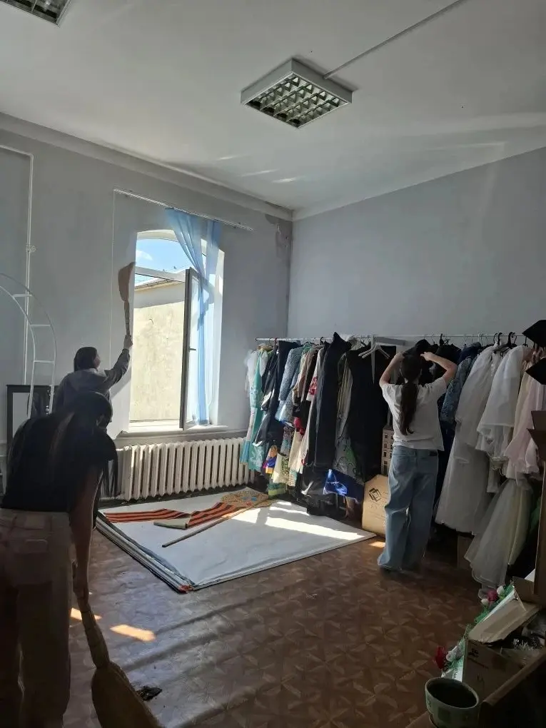 Генеральная уборка костюмерной от группы 25 ПХ