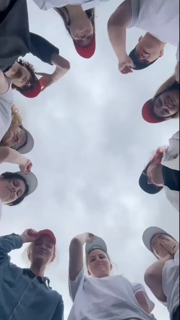 Приглашаем в нашу команду 